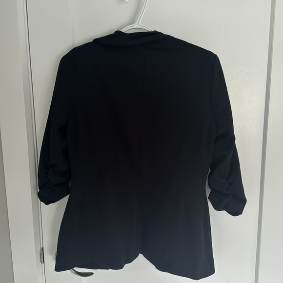 Ricki’s Blazer - Picture 6 of 6